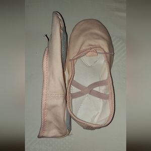 Ballet Slipper-Slippers in Light Pink (Medium)
